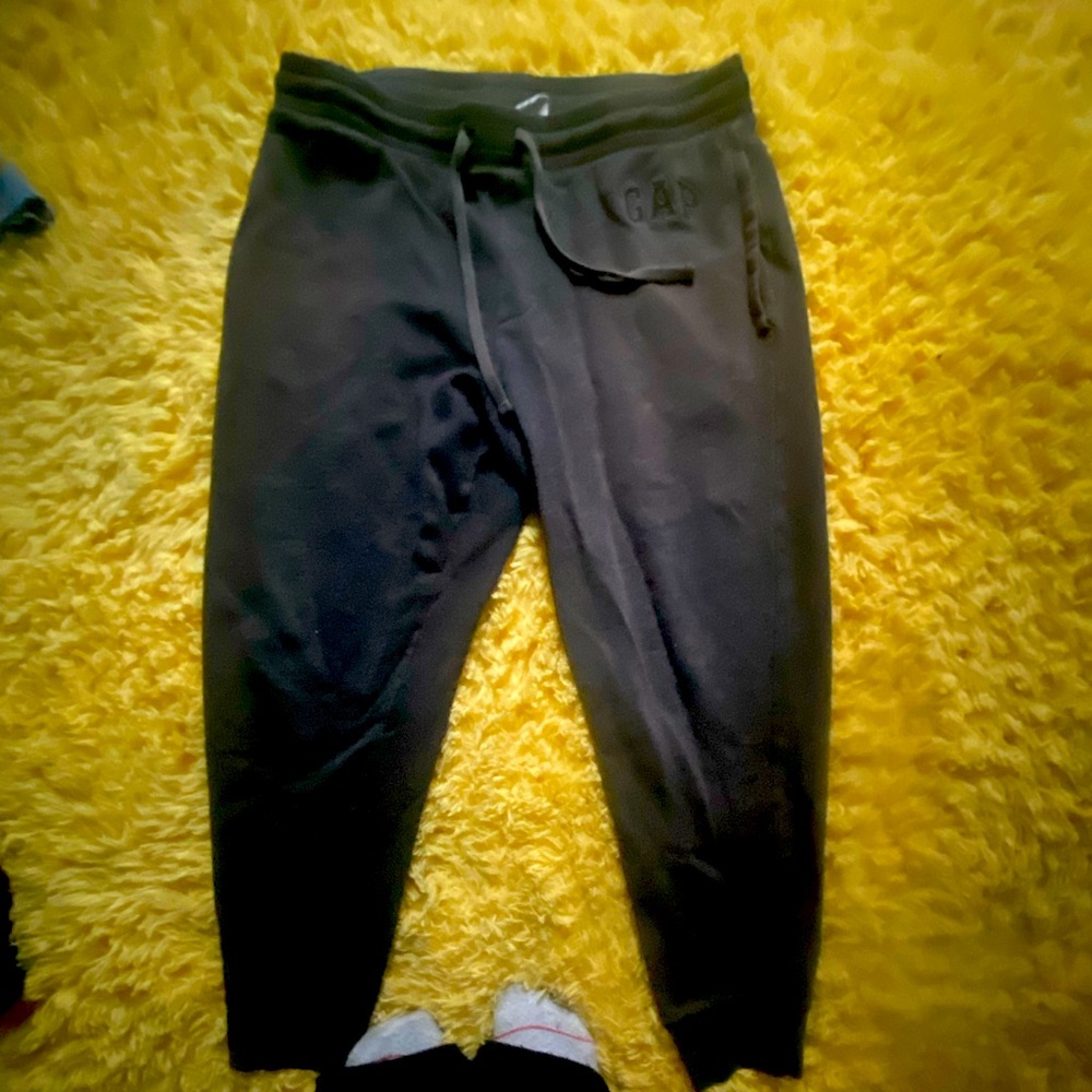 Black gap joggrs